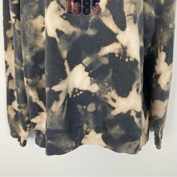 TOMMY HILFIGER Unisex Bleach Washed Crewneck Sweatshirt Size Medium Casual - Picture 4 of 7